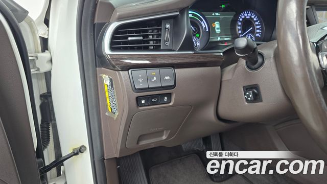 Kia K7 2017 — photo 16