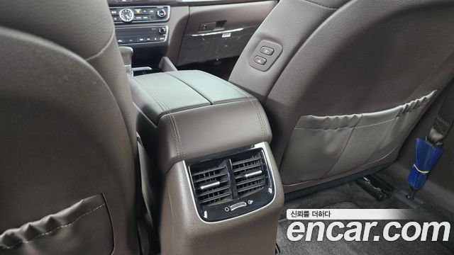 Kia K7 2017 — photo 19