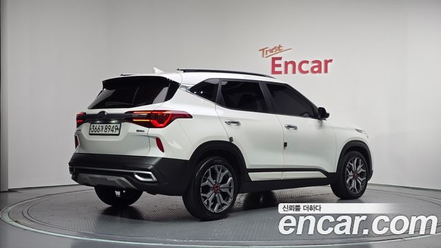 Kia Seltos 2020 — photo 2
