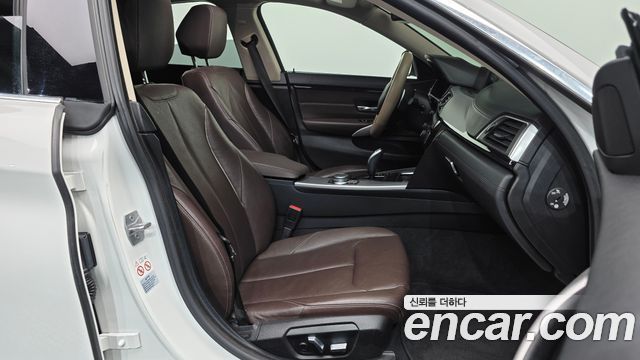 BMW 4-Series 2020 — photo 17