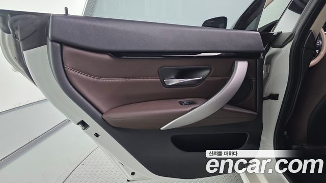 BMW 4-Series 2020 — photo 15