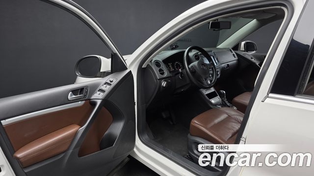 Volkswagen Tiguan 2014 — photo 10