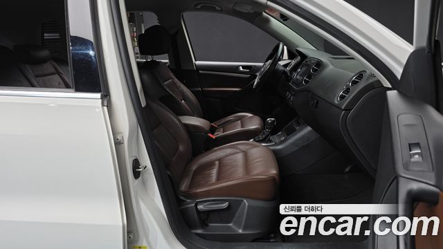 Volkswagen Tiguan 2014 — photo 11