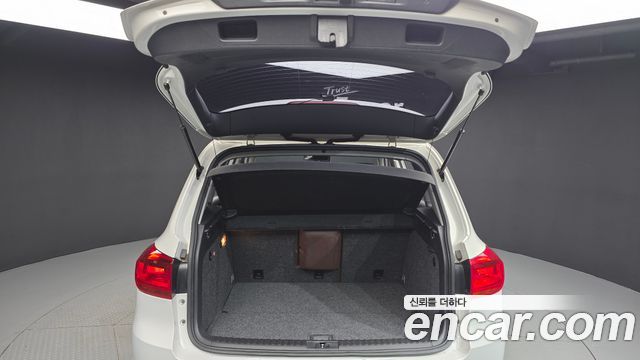 Volkswagen Tiguan 2014 — photo 20