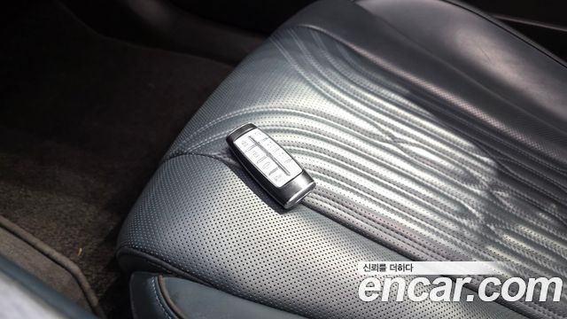 Genesis G80 2021 — photo 23