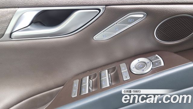Genesis G80 2021 — photo 30