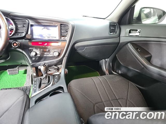 Kia K5 2013 — photo 10