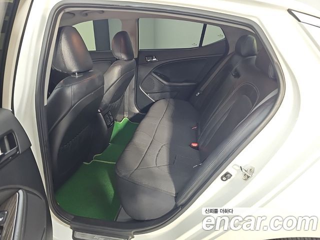 Kia K5 2013 — photo 12