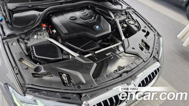 BMW 5-Series 2022 — photo 6