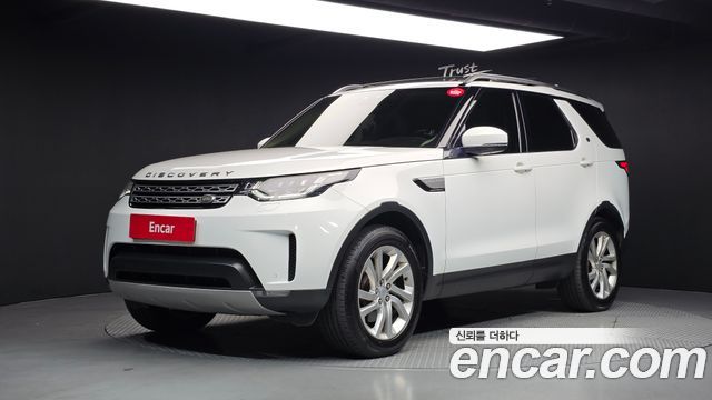 Land Rover Discovery 2017 — photo 1