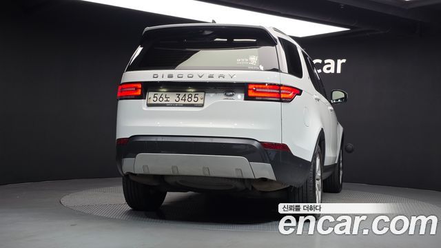 Land Rover Discovery 2017 — photo 4
