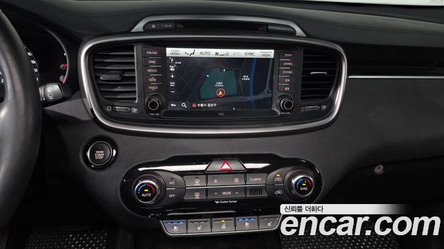 Kia Sorento 2015 — photo 12