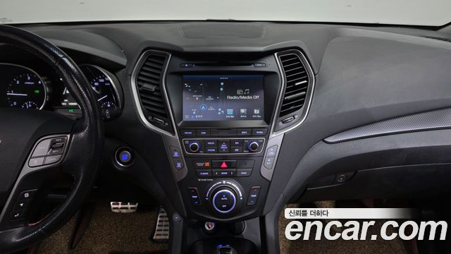 Hyundai Santafe 2016 — photo 20