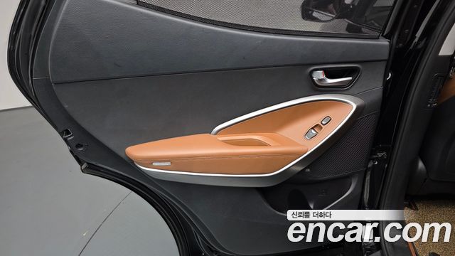 Hyundai Santafe 2016 — photo 15