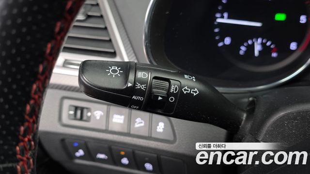 Hyundai Santafe 2016 — photo 32