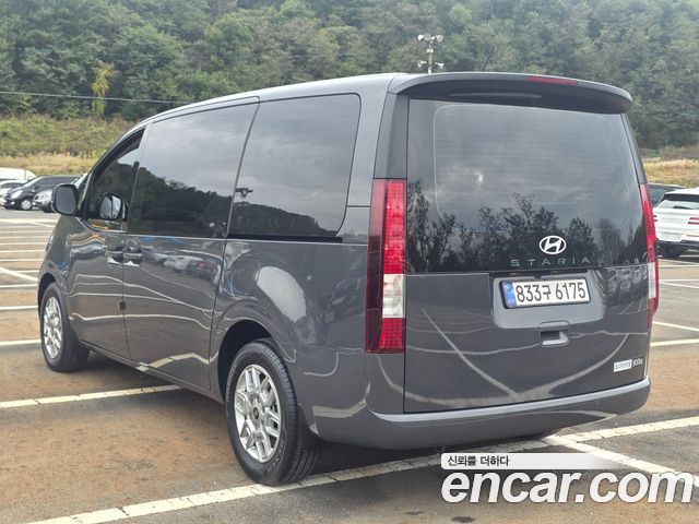 Hyundai Staria 2025 — photo 5