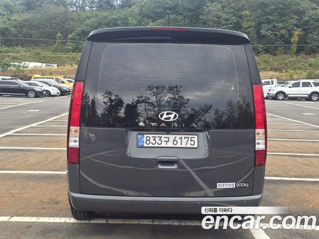 Hyundai Staria 2025 — photo 6