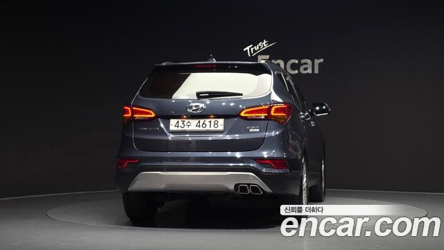 Hyundai Santafe 2016 — photo 4