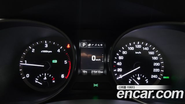 Hyundai Santafe 2016 — photo 11