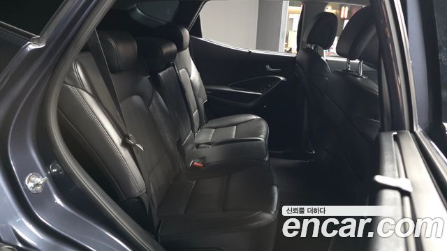 Hyundai Santafe 2016 — photo 18