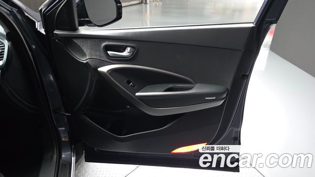 Hyundai Santafe 2016 — photo 14