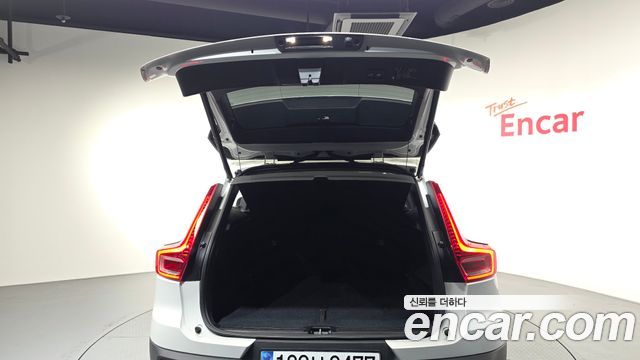 Volvo XC40 2021 — photo 19