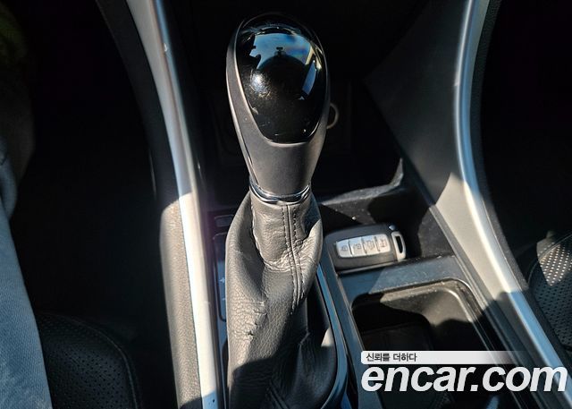 Hyundai Sonata 2014 — photo 19