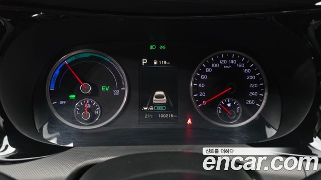 Kia K5 2023 — photo 11