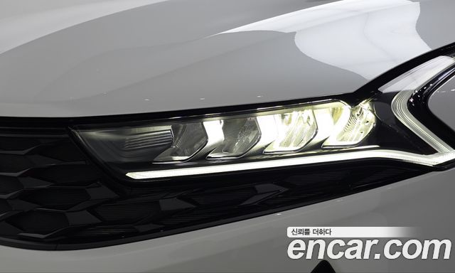 Kia K5 2023 — photo 8