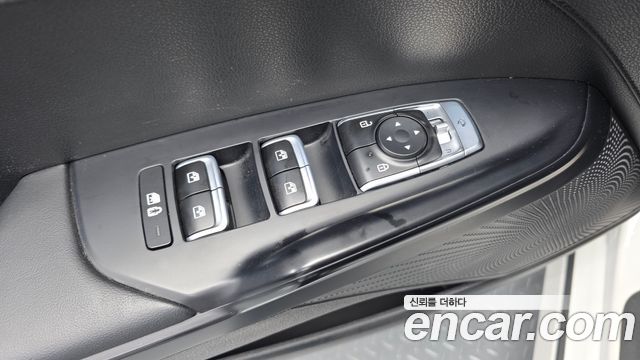 Kia K5 2023 — photo 27