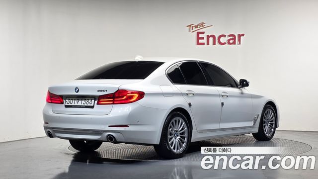 BMW 5-Series 2020 — photo 2