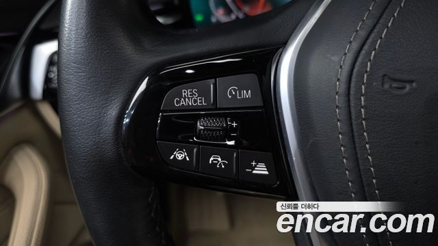 BMW 5-Series 2020 — photo 21
