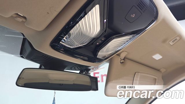 BMW 5-Series 2020 — photo 25