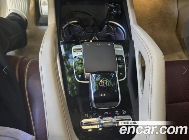 Mercedes-Benz GLS-Class 2022 — photo 10