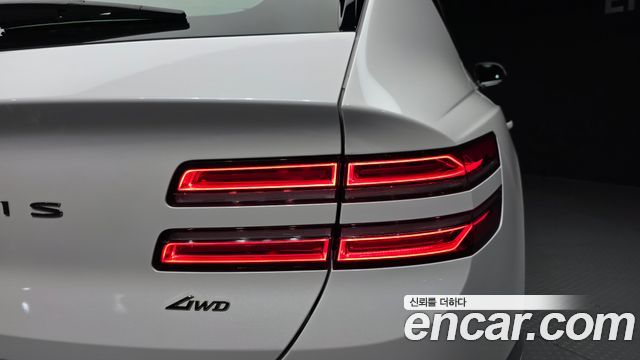 Genesis GV80 2024 — photo 9