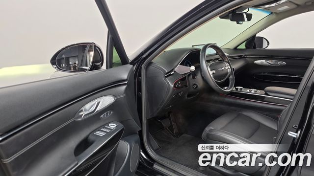 Genesis GV70 2023 — photo 10