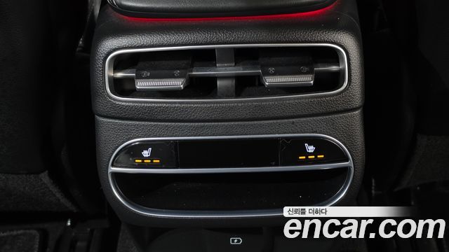 Genesis GV70 2023 — photo 18