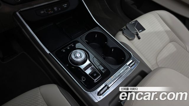 Kia Canival 2025 — photo 12