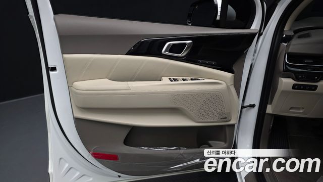 Kia Canival 2025 — photo 14
