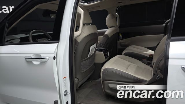 Kia Canival 2025 — photo 16