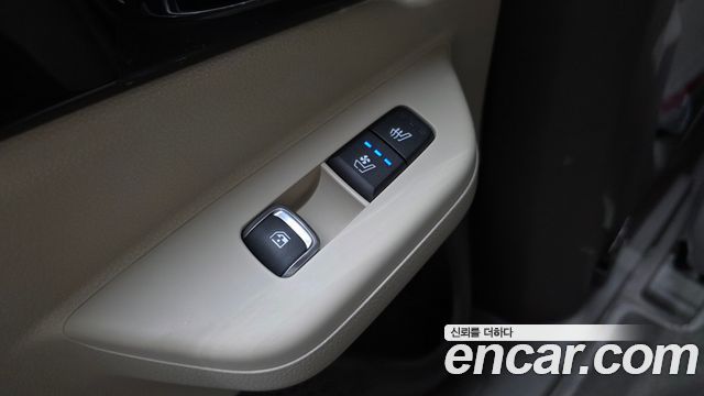 Kia Canival 2025 — photo 35
