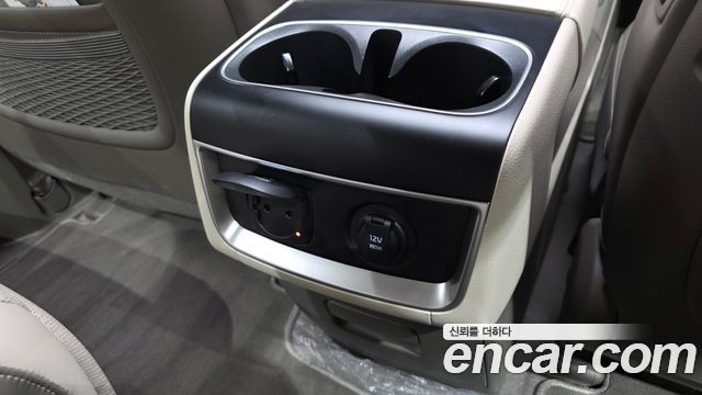 Kia Canival 2025 — photo 38