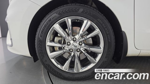 Kia Canival 2019 — photo 5