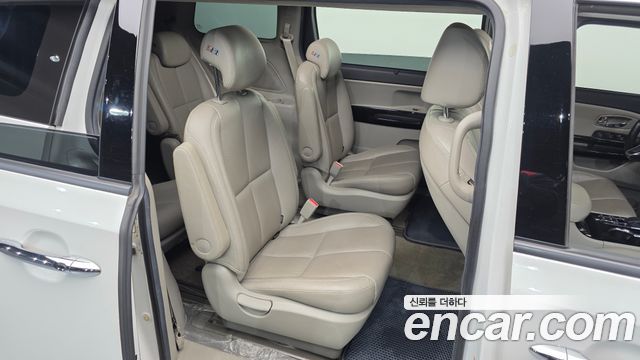 Kia Canival 2019 — photo 12