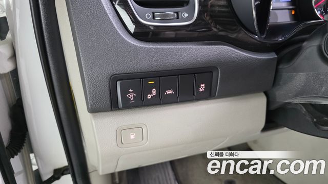Kia Canival 2019 — photo 17