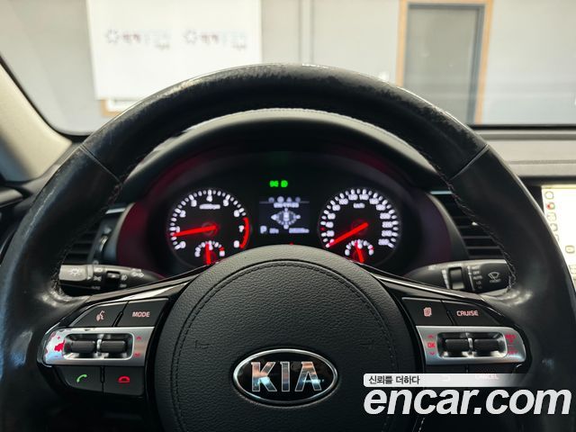 Kia K7 2017 — photo 13