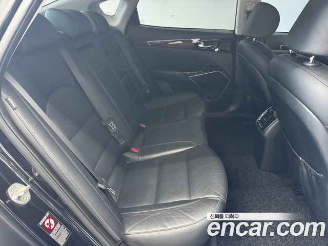 Kia K7 2017 — photo 18