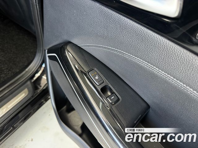 Kia K7 2017 — photo 19