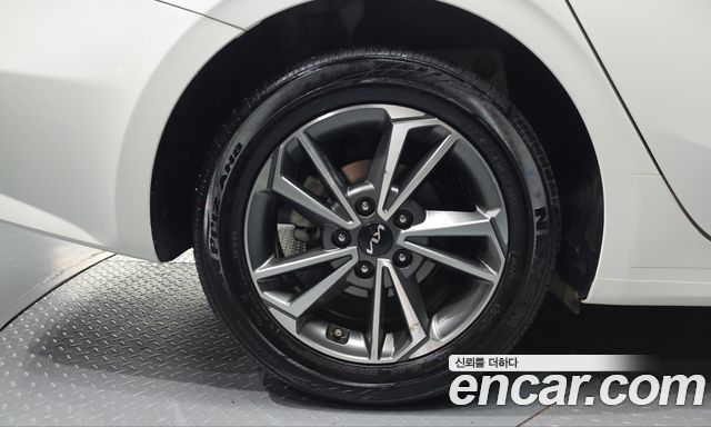 Kia K3 2024 — photo 5