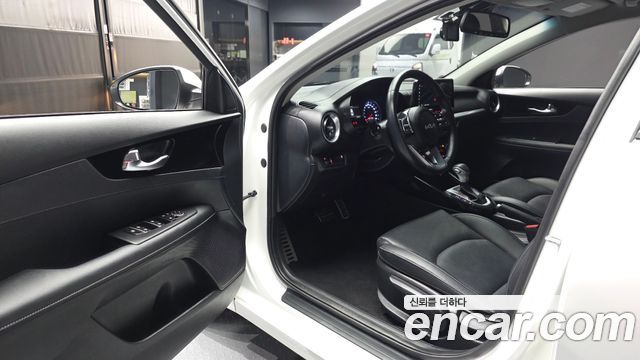 Kia K3 2024 — photo 13